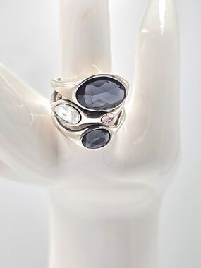 UNO de 50 Silver Stackable Ring with Gray, Clear and Pink Cristals Size 7.